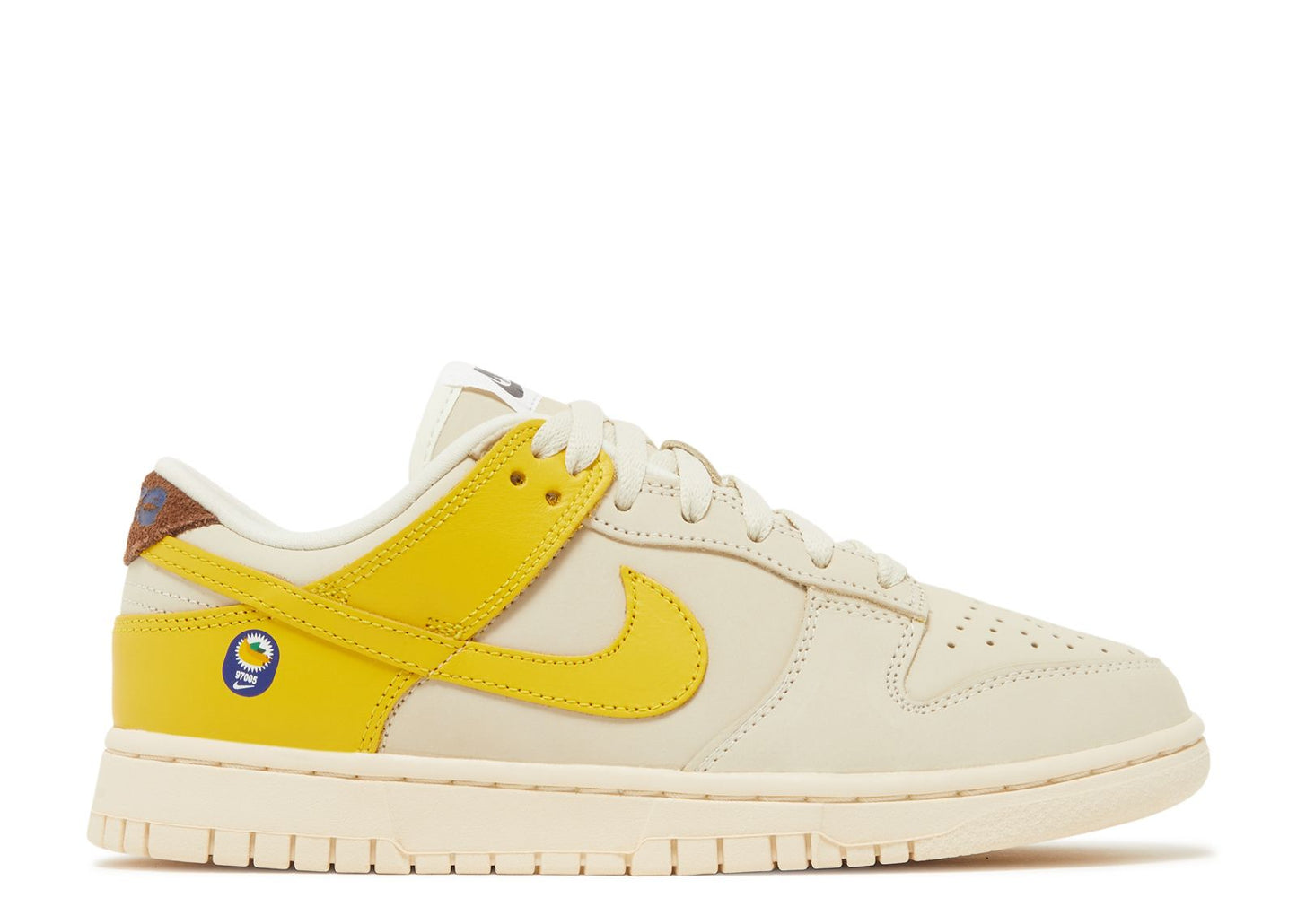 Nike Dunk Low LX
Banana (Women's)