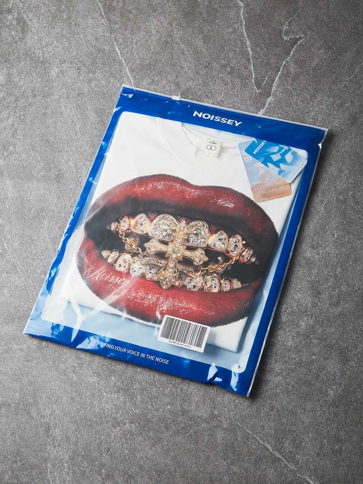 NOISSEY "Burgundy Lips" Golden Cross & Iced-Out Grillz Oversized Graphic Tee