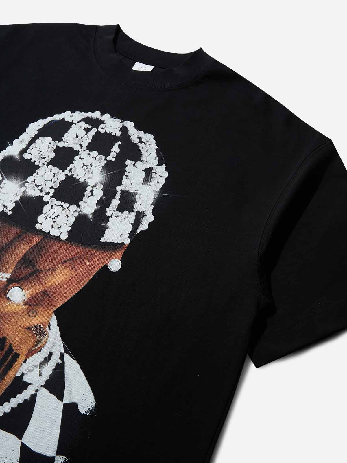 Wearing black and white checkered pearl beanie boy print T-shirt