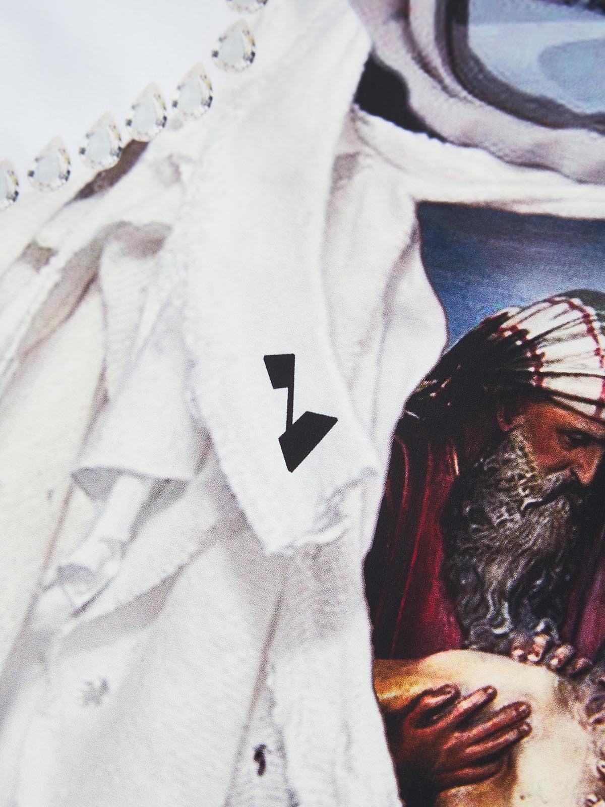 Boxy oversized T-shirt Bible Story Collage Face Mask T-shirt