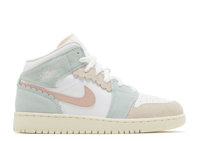 Jordan 1 Mid SE Pink Oxford (GS)