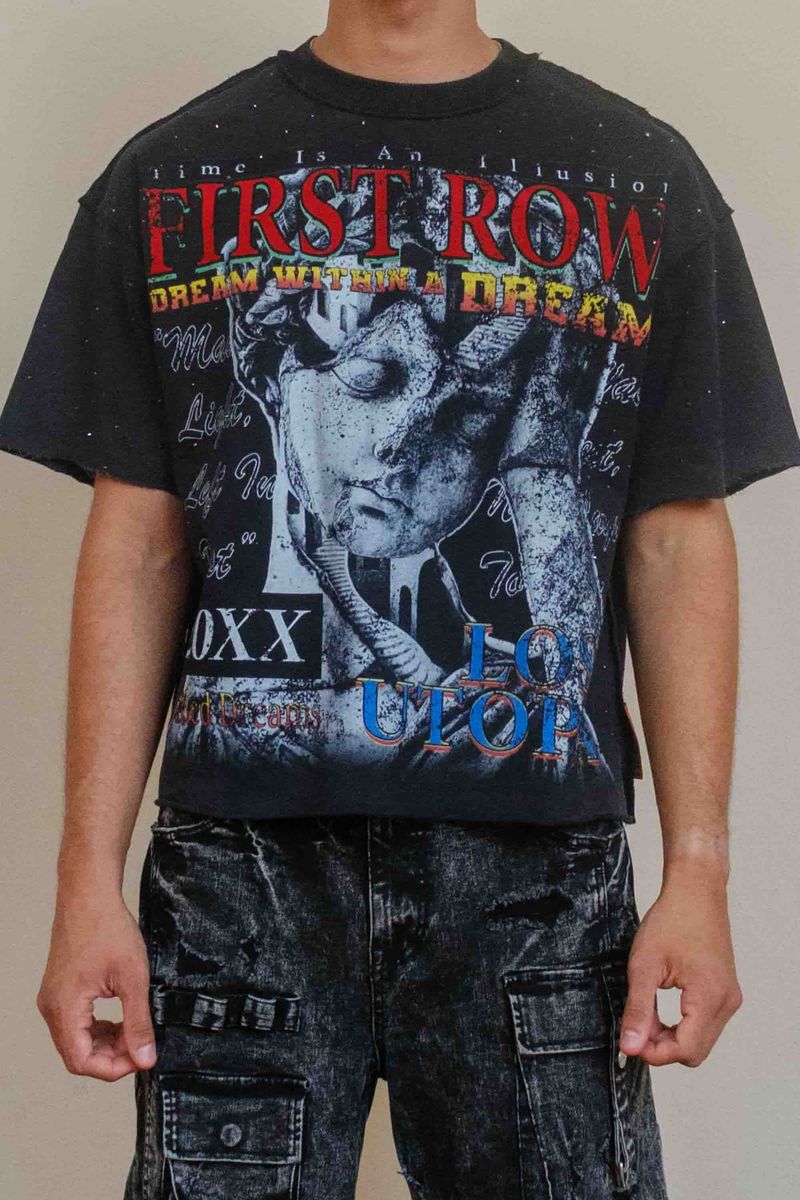 First Row T-shirt Lost Utopia Illusion Cropped