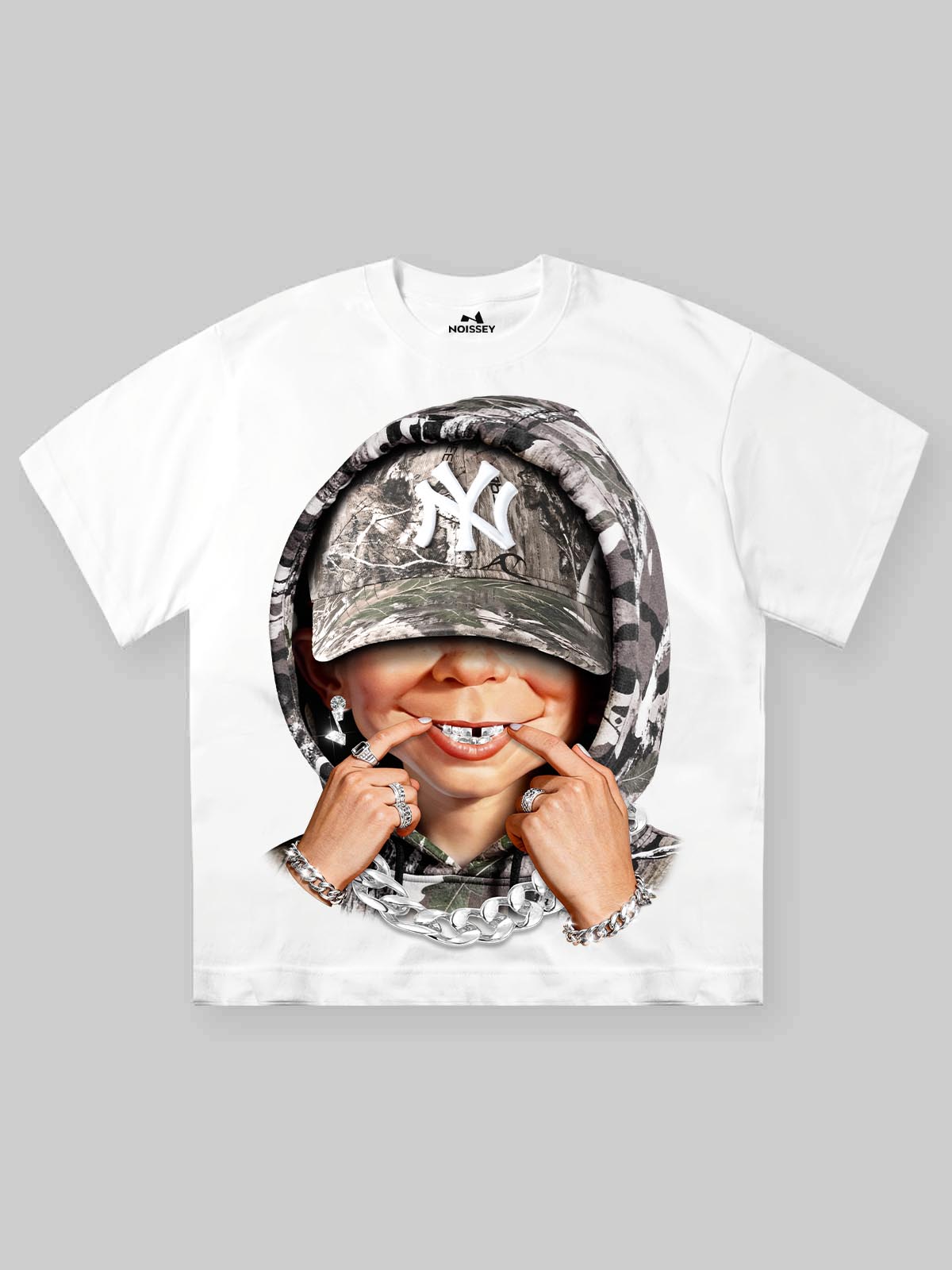 Bad boy with tree-pattern camouflage hood print T-shirt