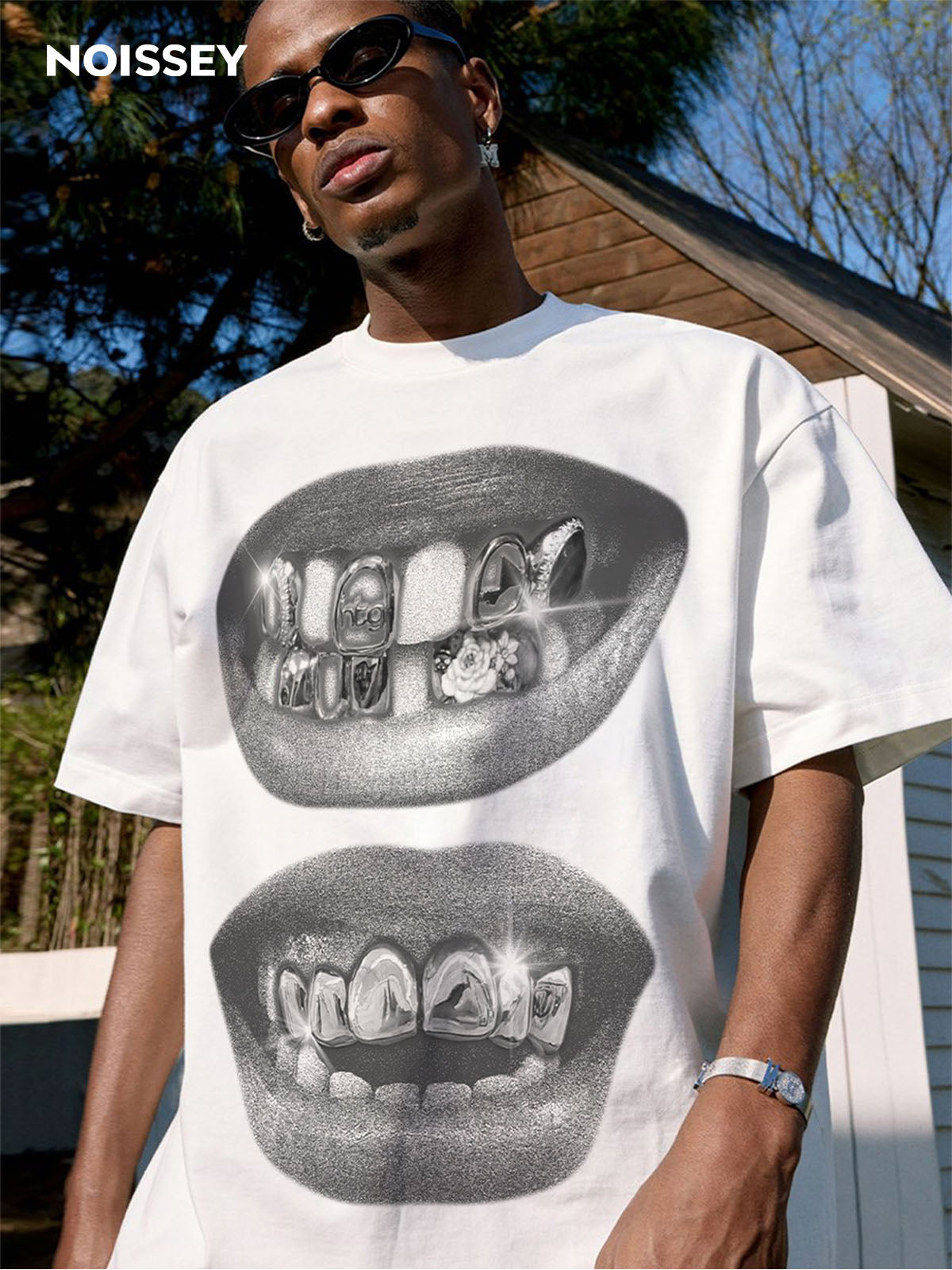 BOUNCE BACK© Retro Black Lips Grills Print Tee