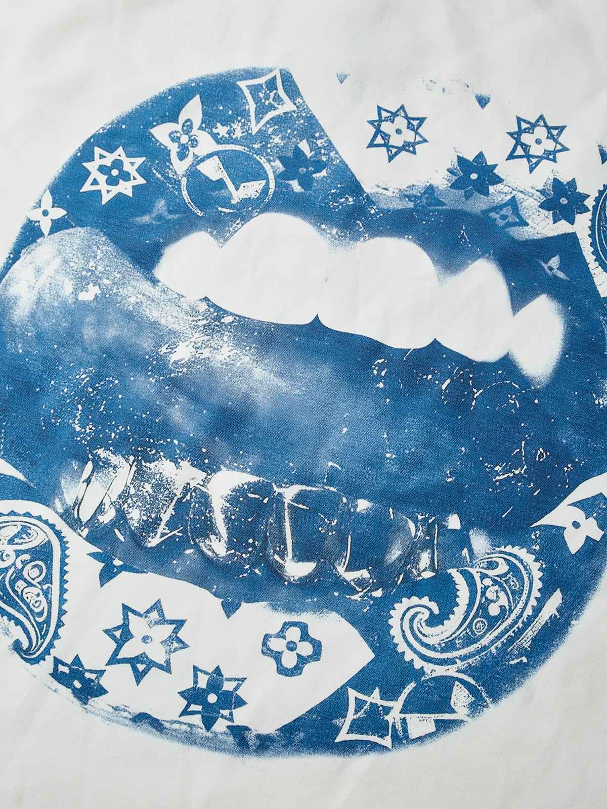 NOISSEY "Hustle" Blue Paisley Lip Graphic Long Sleeve - White/Ice Blue