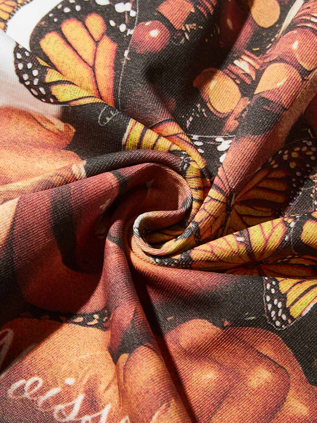 Boxy Oversized T-shirt "Retro Girl & Butterfly"