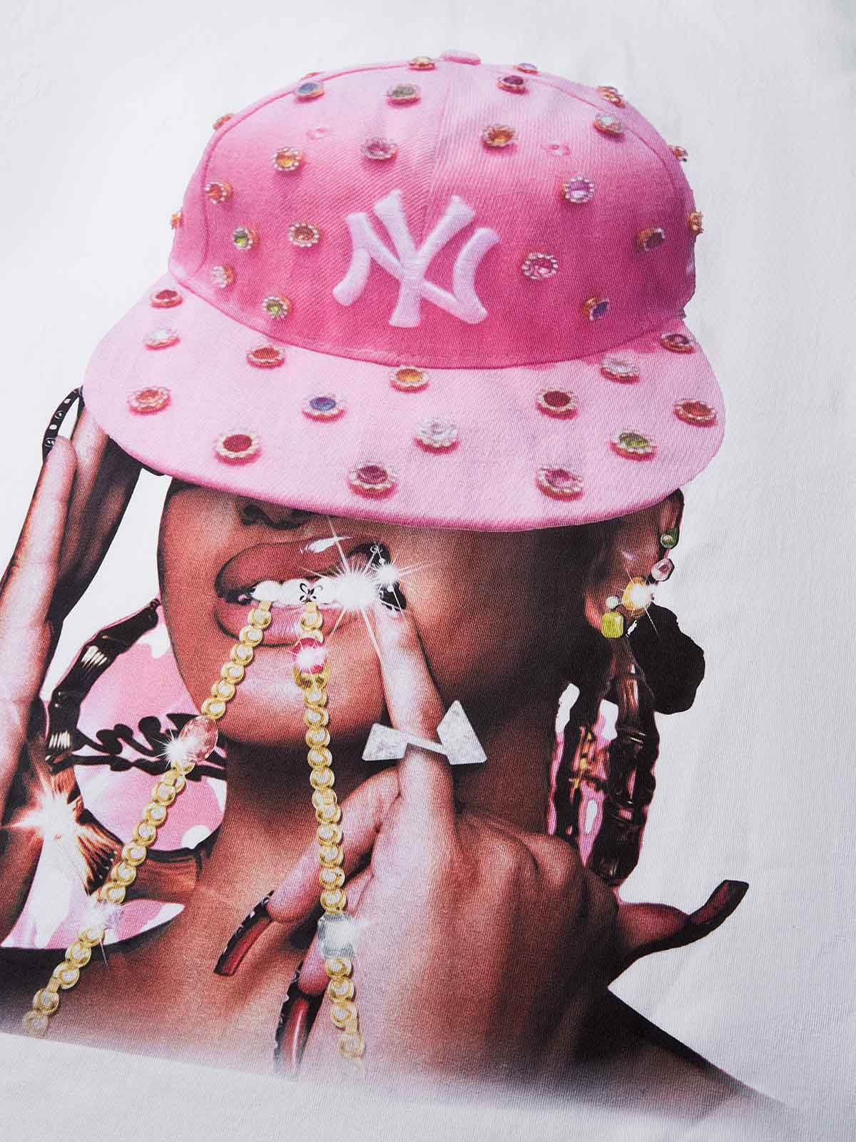 NOISSEY "Pink Diamond-Hat Girl" Character Tee - Clean White 255G Heavyweight Boxy Oversized Fit
