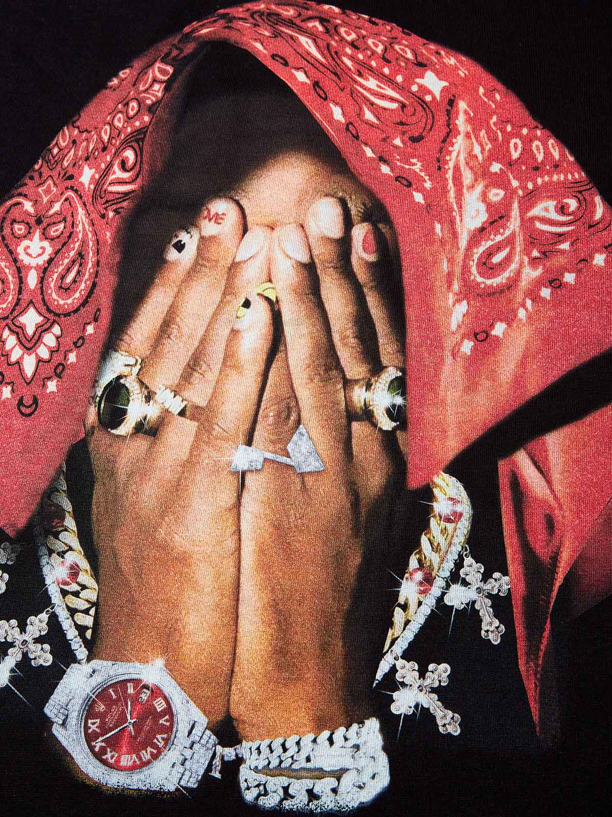 Boxy Oversized T-shirt with Red Paisley Art Headscarf Figure Print