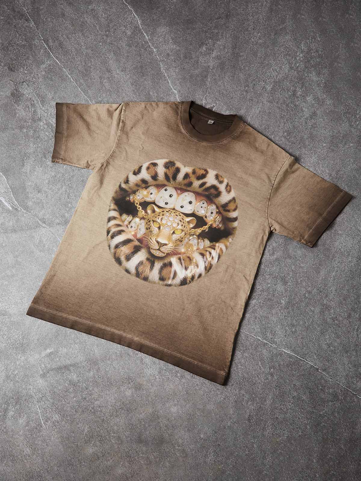 NOISSEY "GOLDEN LEOPARD" ART PRINT - ICED OUT GRILLS OVERSIZED TEE