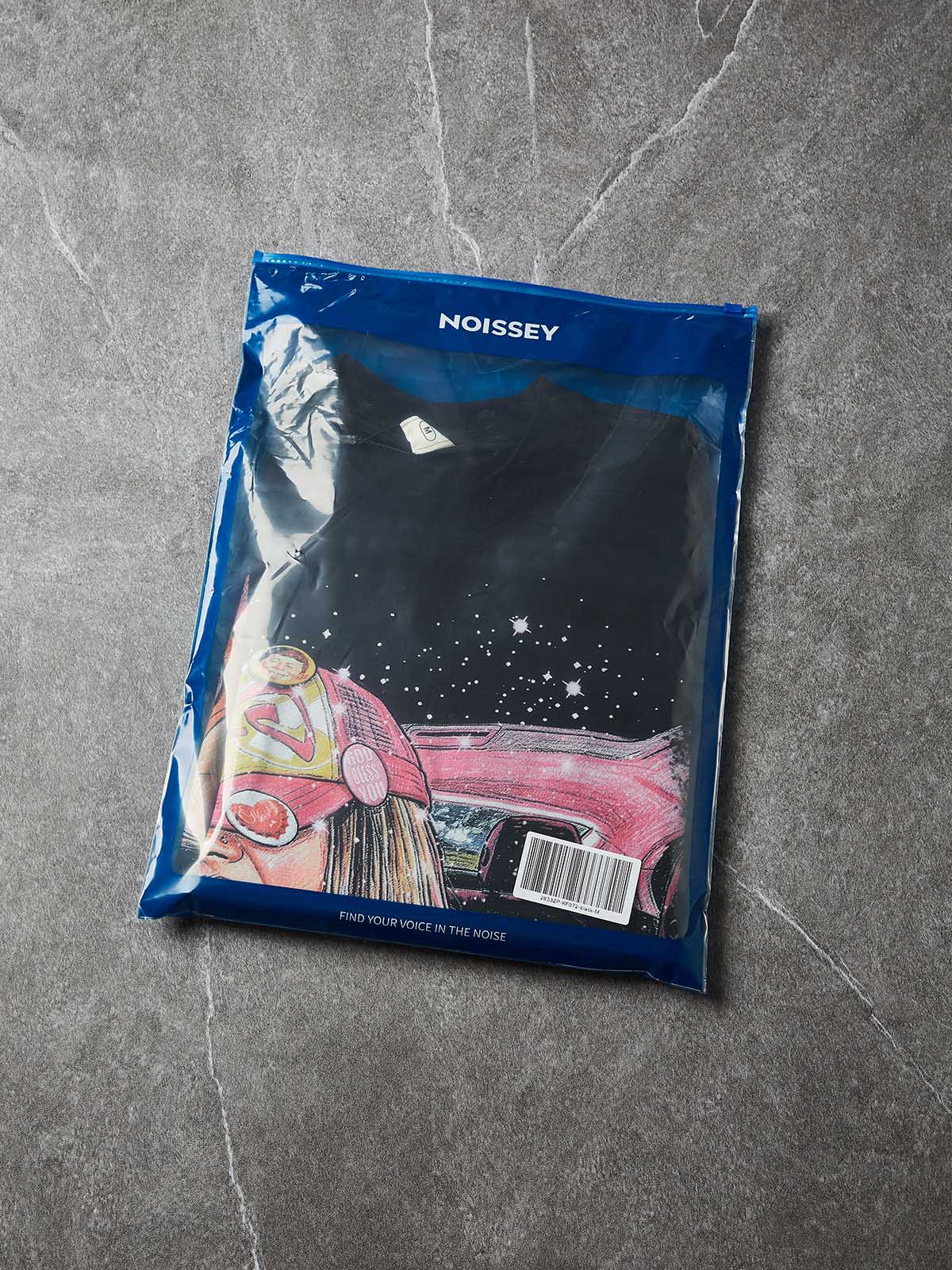 NOISSEY "Starlit Girl" American Illustration DIY Boxy Tee - Onyx Black