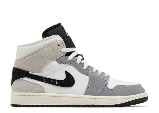 Jordan 1 Mid SE
Craft White Cement Grey Black