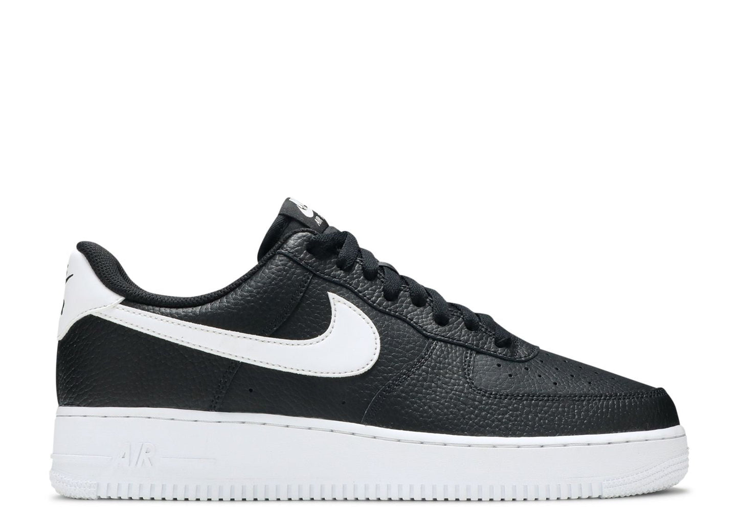 Nike Air Force 1 Low '07 Cuir grainé noir et blanc