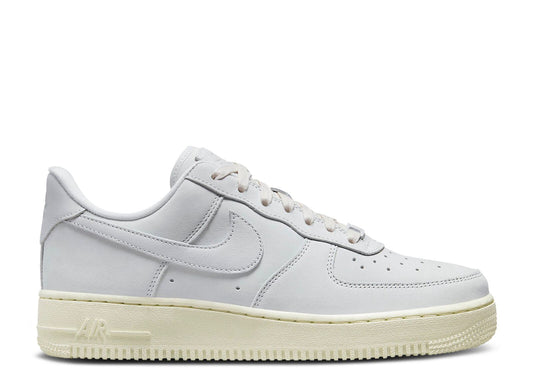 Nike Air Force 1 Low Summit White W