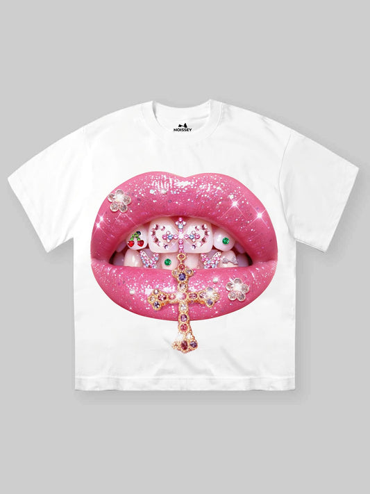 NOISSEY Y2K streetwear white tee featuring a vibrant pink lips graphic with a sparkling rhinestone cross grillz.
